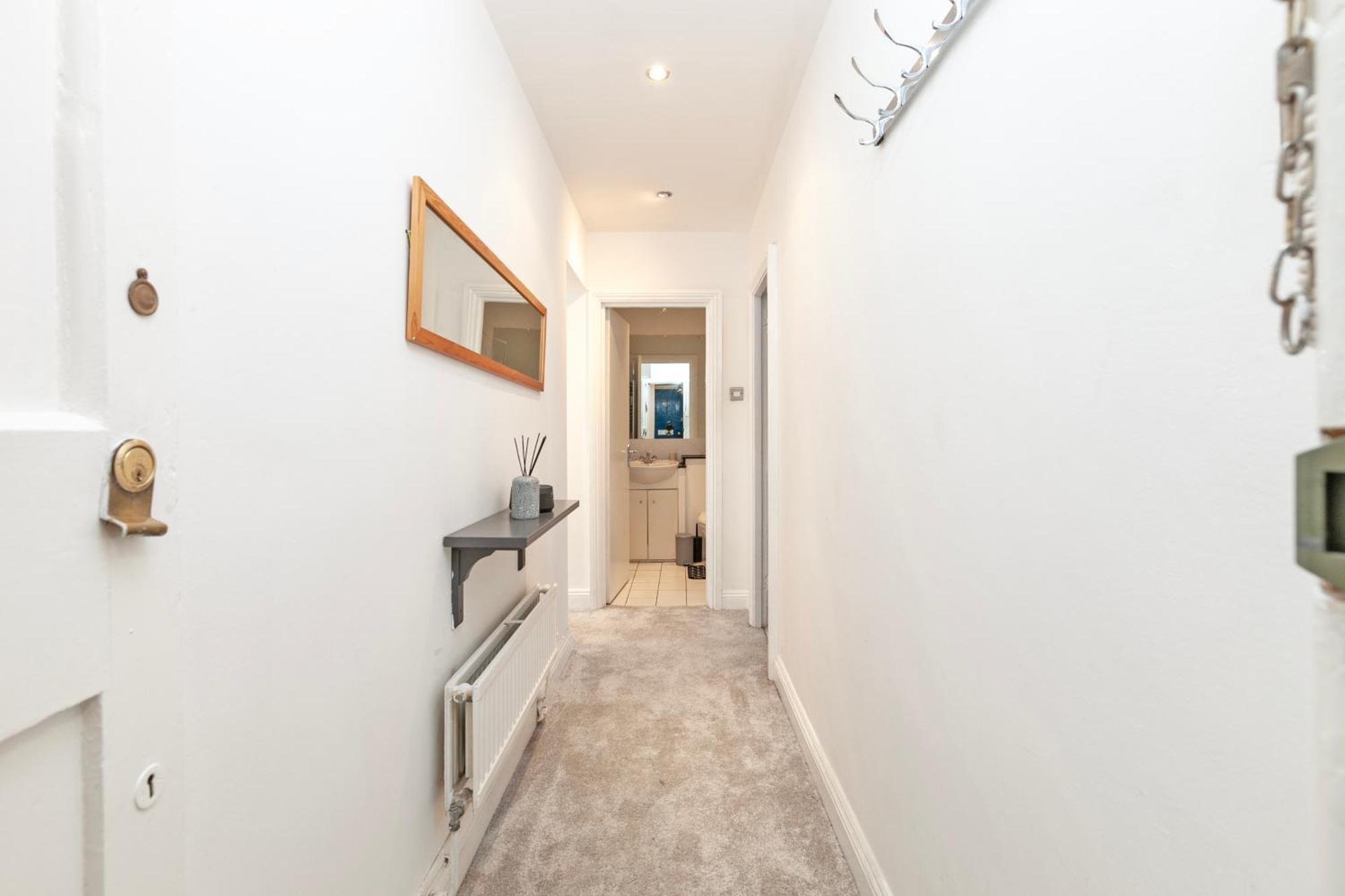 Beautiful 3 Bedroom Flat In Scott Ellis Gardens London Exterior photo